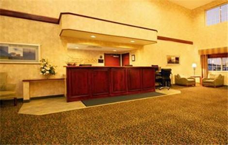 Crossings By Grandstay Inn & Suites Becker Intérieur photo