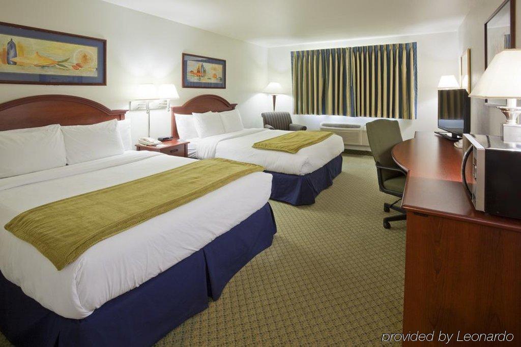 Crossings By Grandstay Inn & Suites Becker Extérieur photo